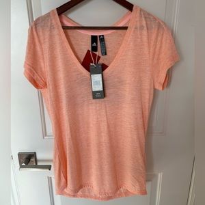 NWT Adidas Women’s Winners Tee T-Shirt V-Neck Back Logo Heathered Coral Sz M